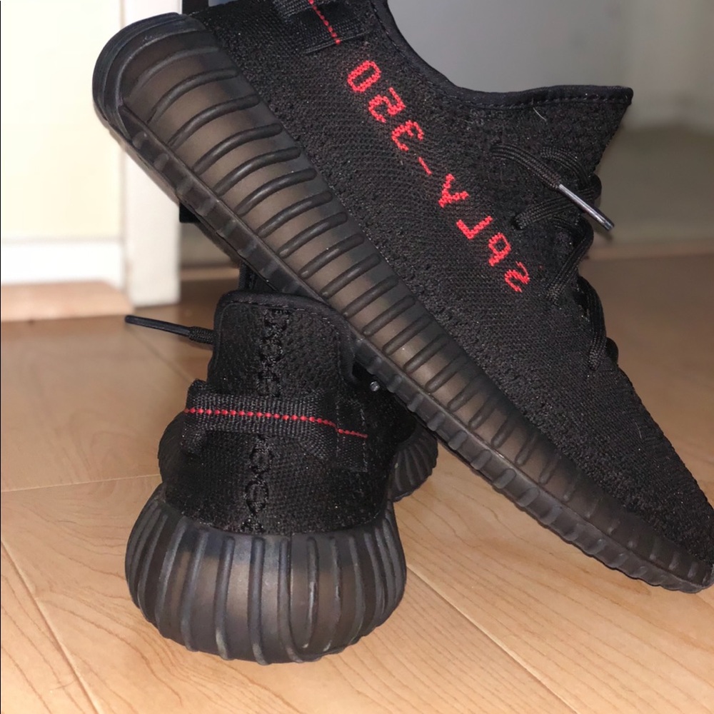 V2 Yeezy 350 Boost size US 9.5 - in Oreo and Bred